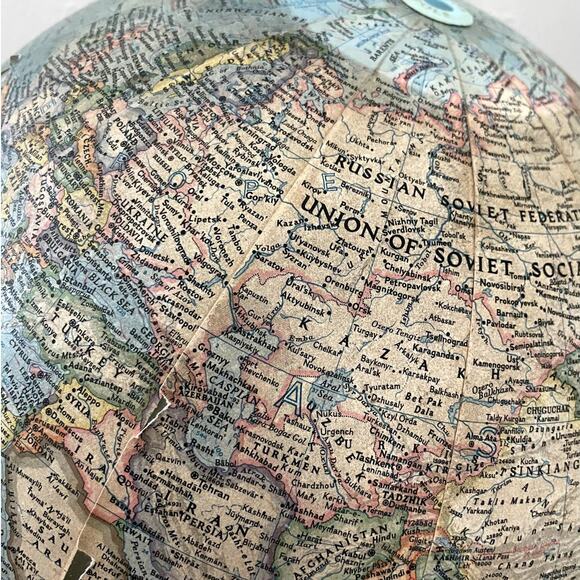 Vintage Globe 12" National Geographic Illuminated 1976 *damaged* - Picture 5 of 15